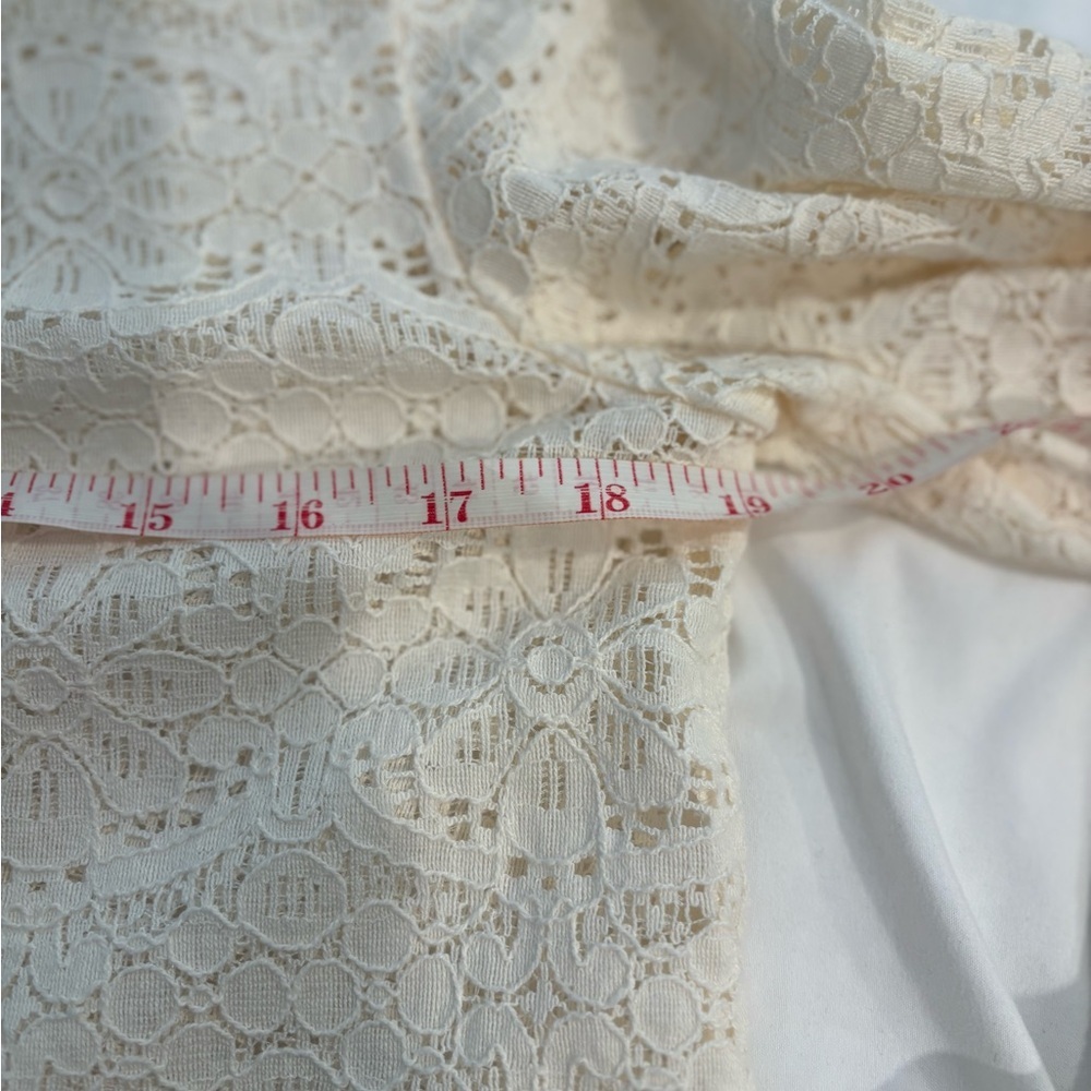 LOFT Cream Lace Blouse - Picture 2 of 9